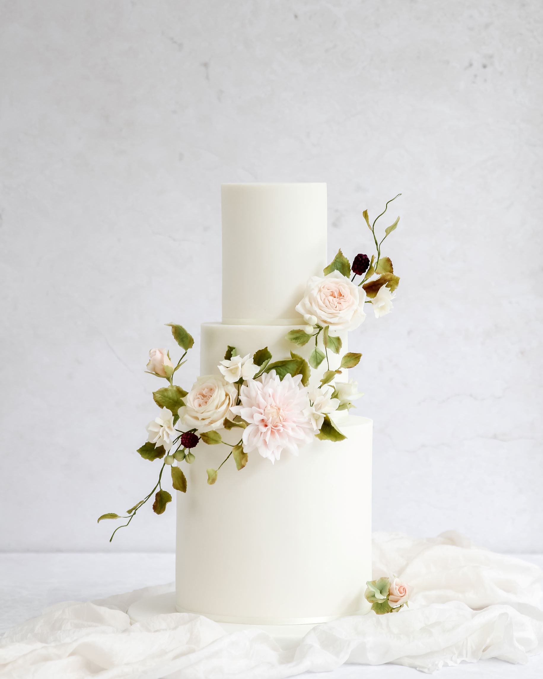 Sugar flower wedding cake cove cake design