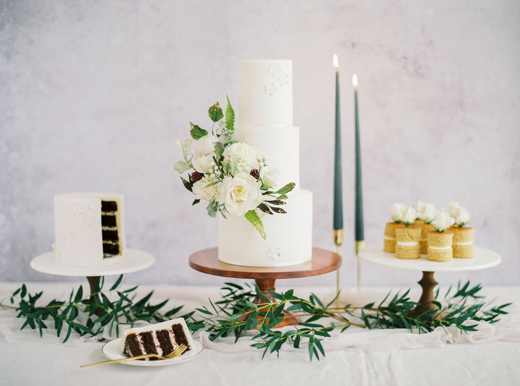 Cove Cake Design wedding cake display