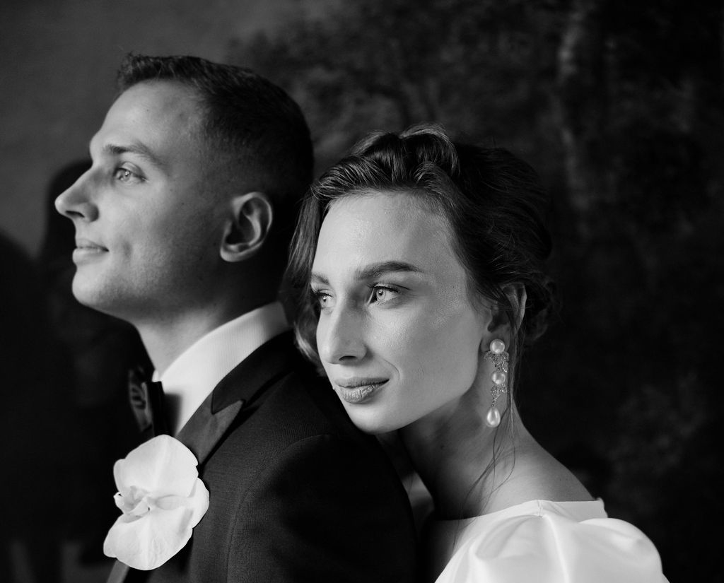 Bride and groom in black and white